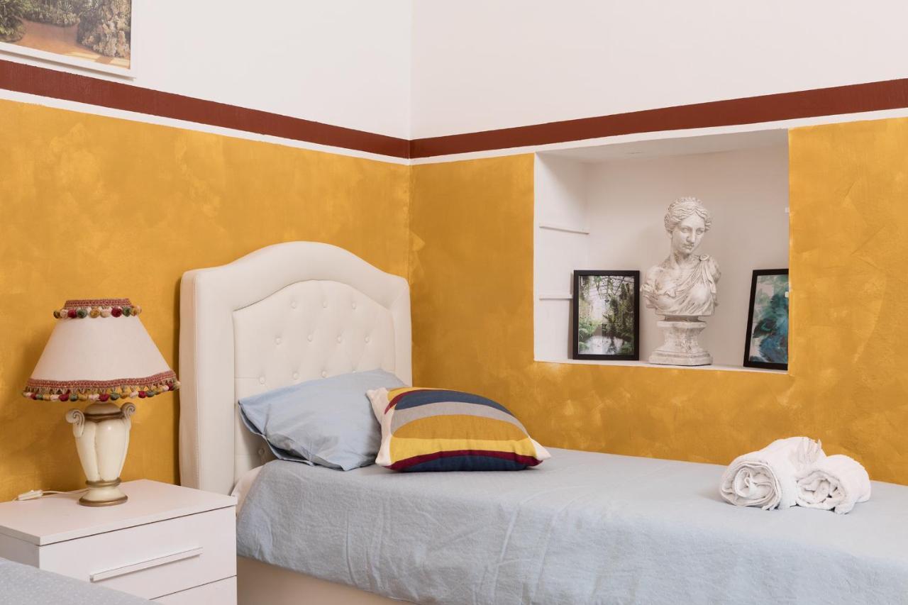 Palace Of Flowers 53 Piazza Navona Apartment Rome